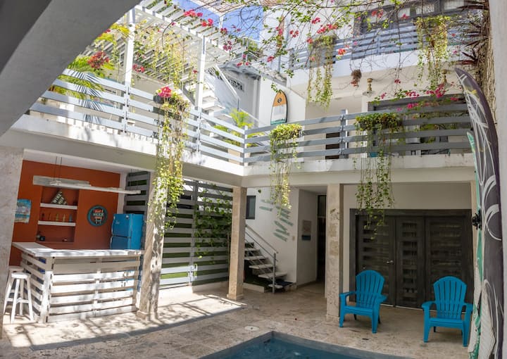 Atypical pool house, ciudad colonial