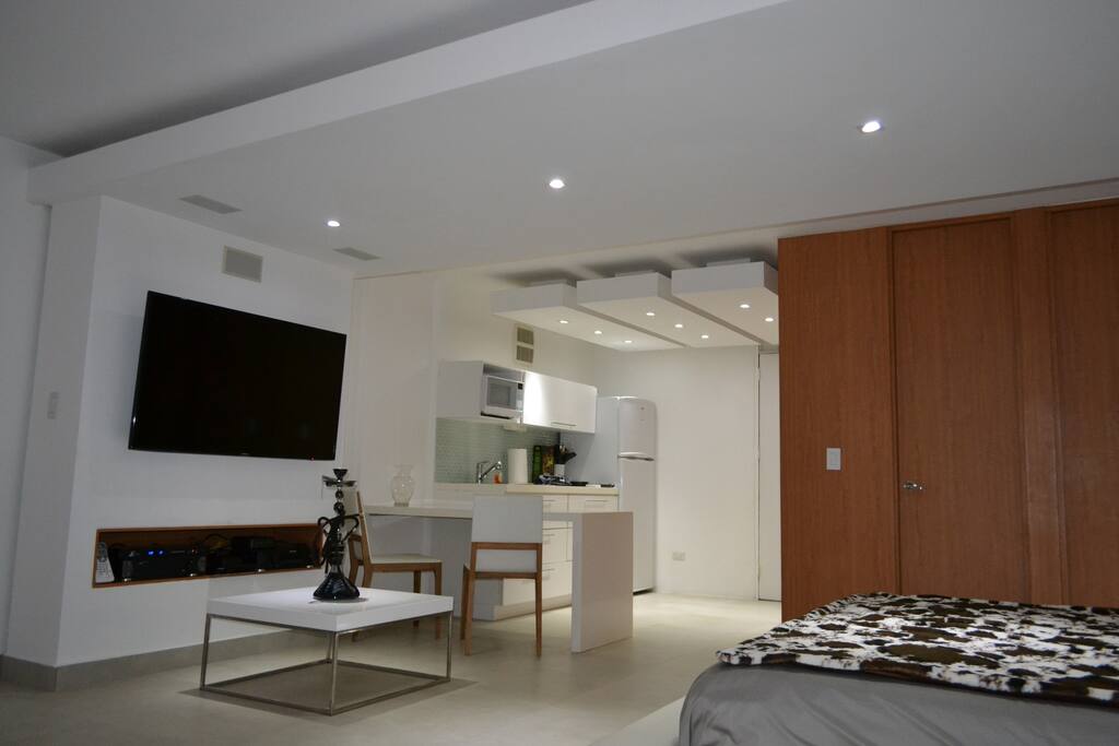 Modern Chic Spacious