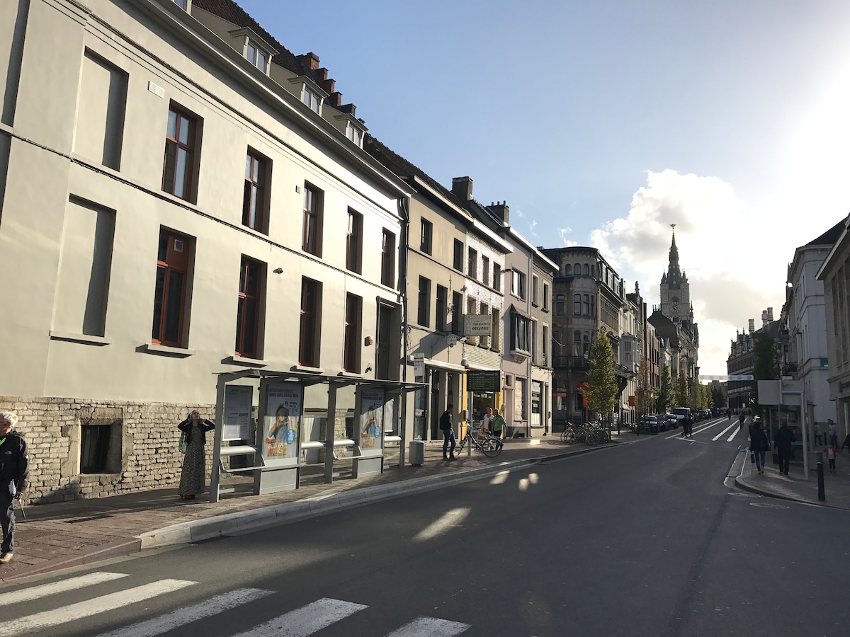 At the beginning of Belfortstraat (at the back of the photo) there is the Ghent city hall and the Belfort (only 400m) at Bed Resort Belfort in Ghent