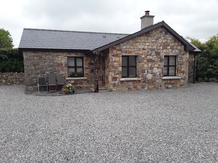 Cosy cottage with amazing views  of the Galtees