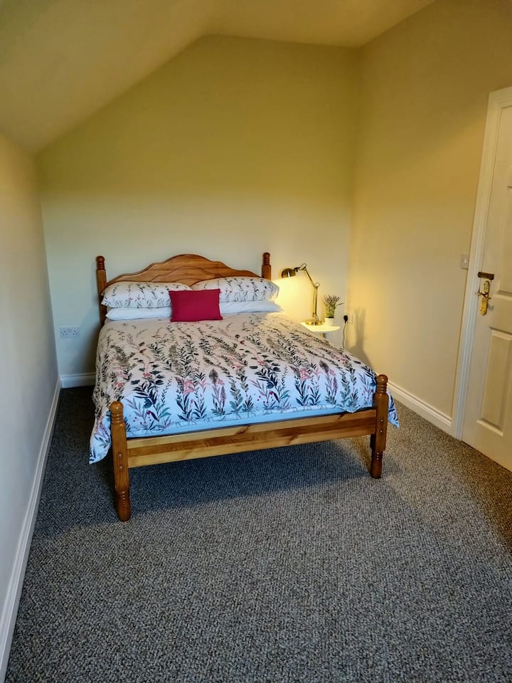 Bedroom with double bed 