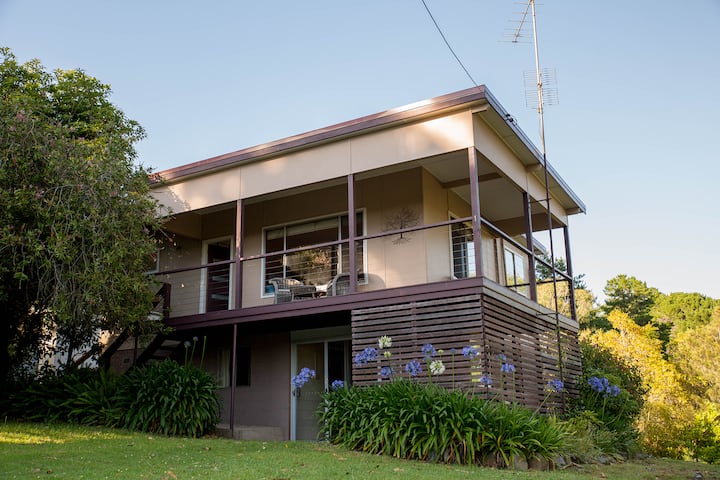 Sun-drenched holiday hideaway