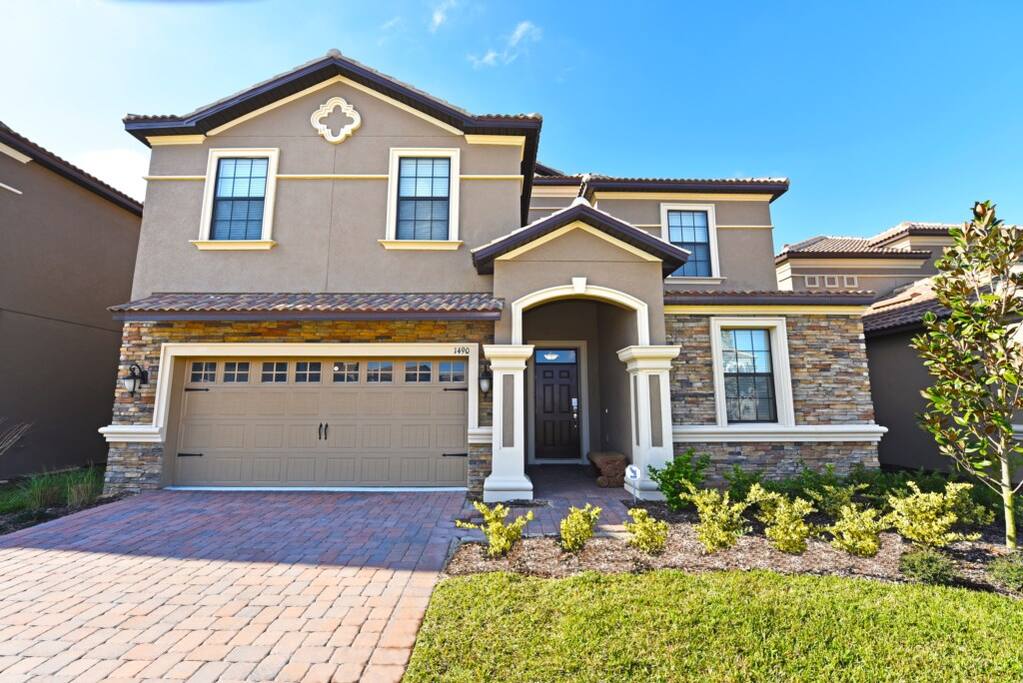 Exterior Front