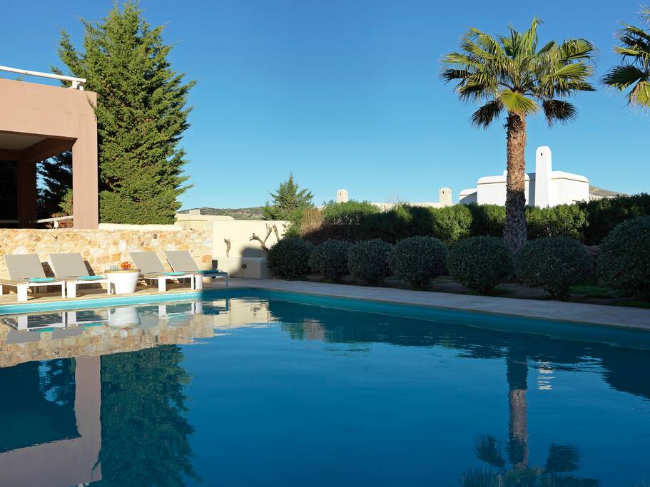 Common space/ Pool