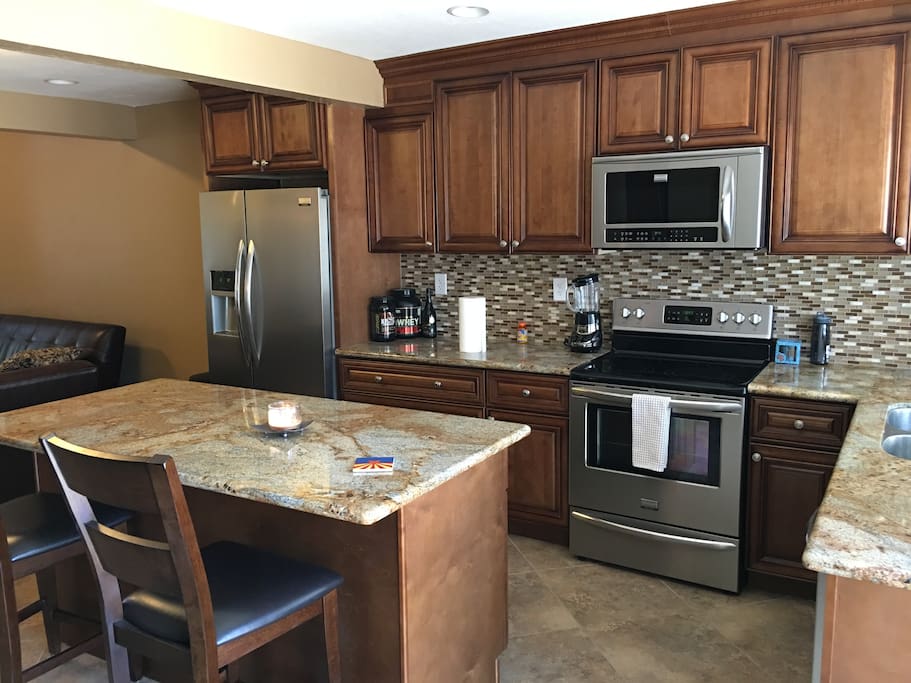 Great new kitchen with amazing appliances!