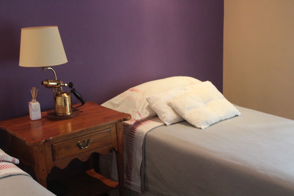 Room with single beds