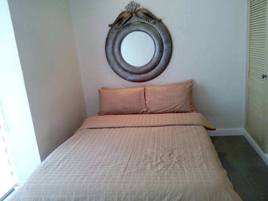 Full bed
