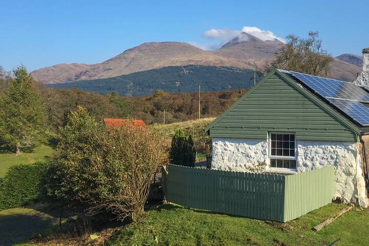 The Byre- unique Scottish farm cottage near Oban