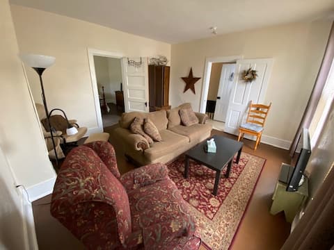 Florissant's Old Town Inn (1 BR)