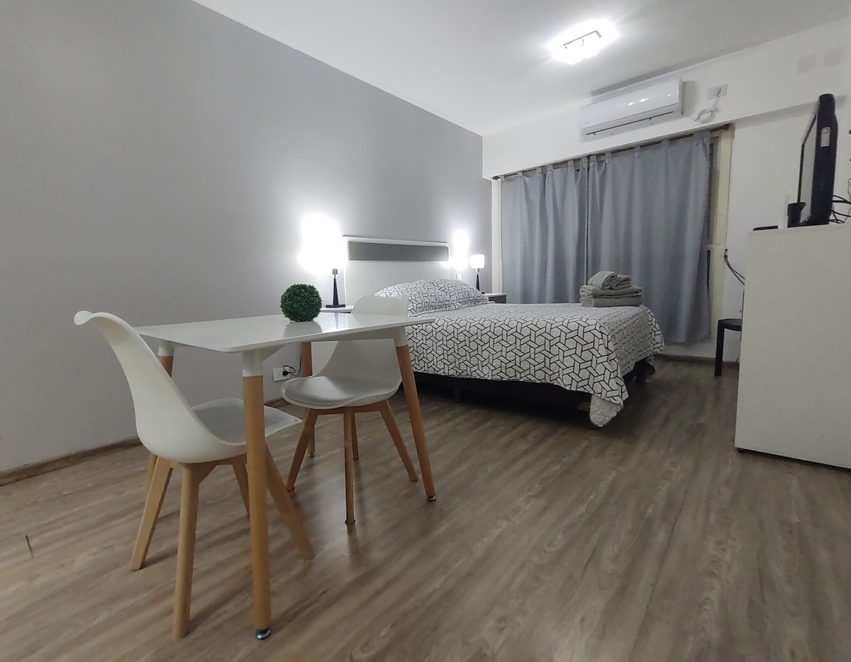 Studio reciclado en Monserrat