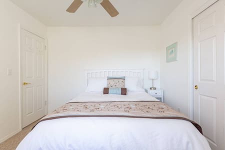 Private Pismo Beach Room & Bath