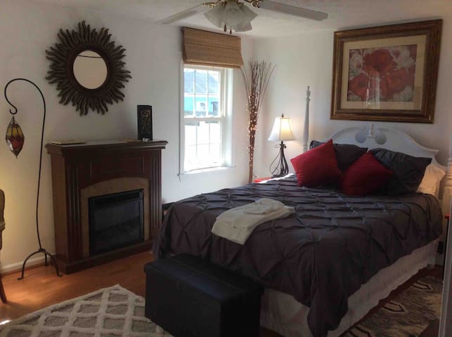 Garden Grace Ideal for Airport Travelers