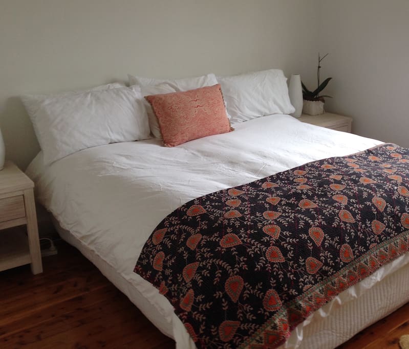 Room can also be made up with kingsize bed.
