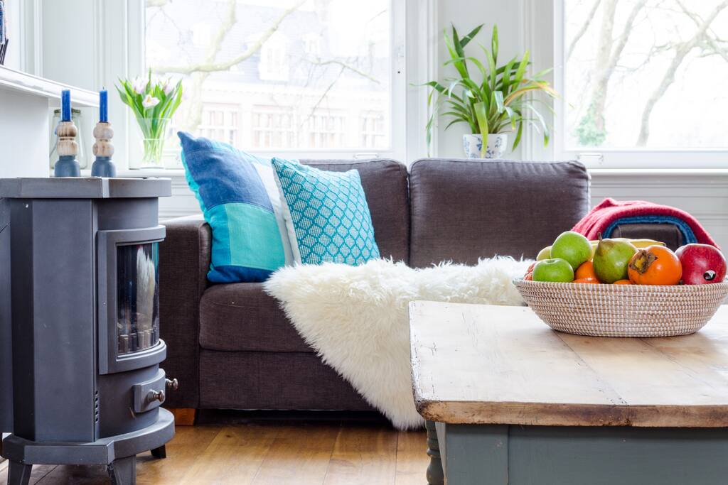 Living room.