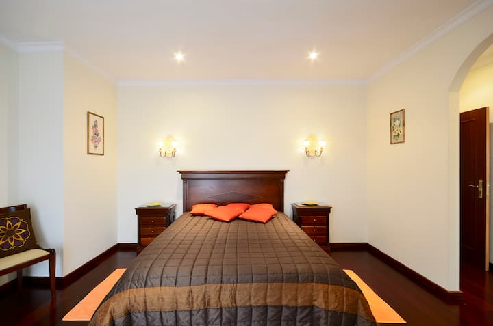 غرفة مزدوجة واسعة