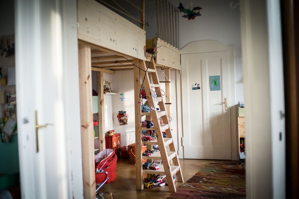 Kinderzimmer / 2tes Schlafzimmer