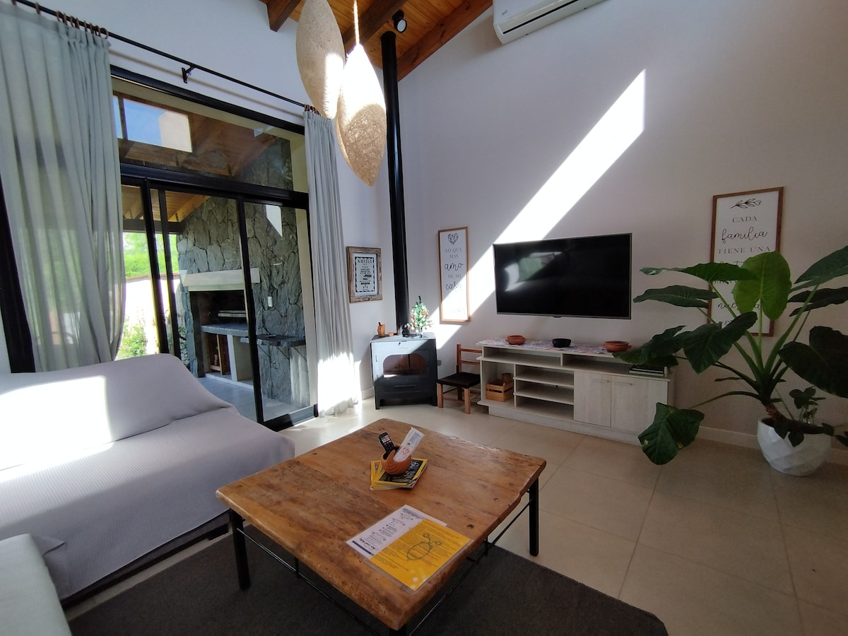 Annuncio Airbnb popolare: Casa Melita 2 bedrooms + cocktail pool, views! a Cafayate