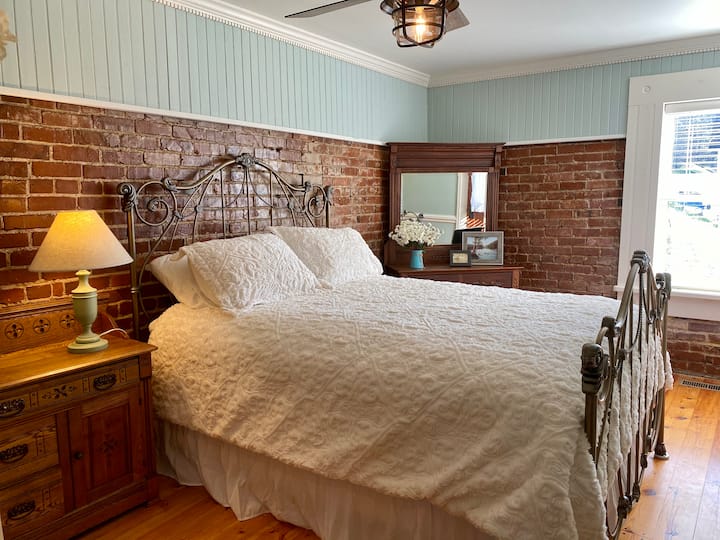 غرفة النوم 1