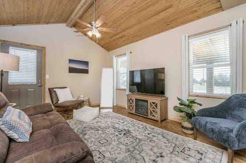 Cozy Country Cottage