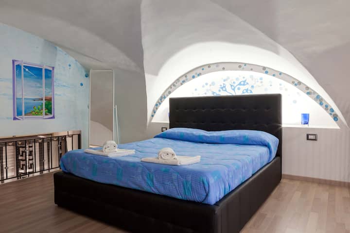 LOFT ROOM