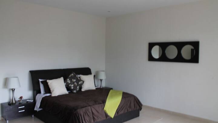 ห้องนอนใหญ่