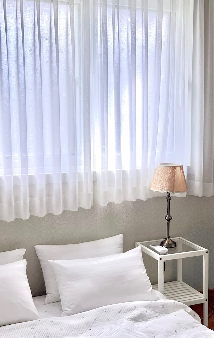 Მოუთმენელი გზის დატოვების კომფორტი... შეიძლება თუ არა ვინმე ასე კომფორტულად მოერგოს ჩემს თავს??
Მოდით, ვიზრუნოთ ამაზე ~ ~