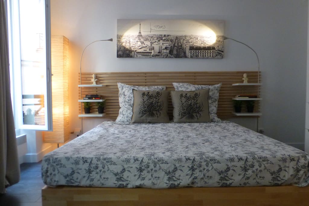 Queen bed