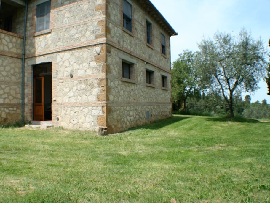 2-roomed apartment at the ground floor
