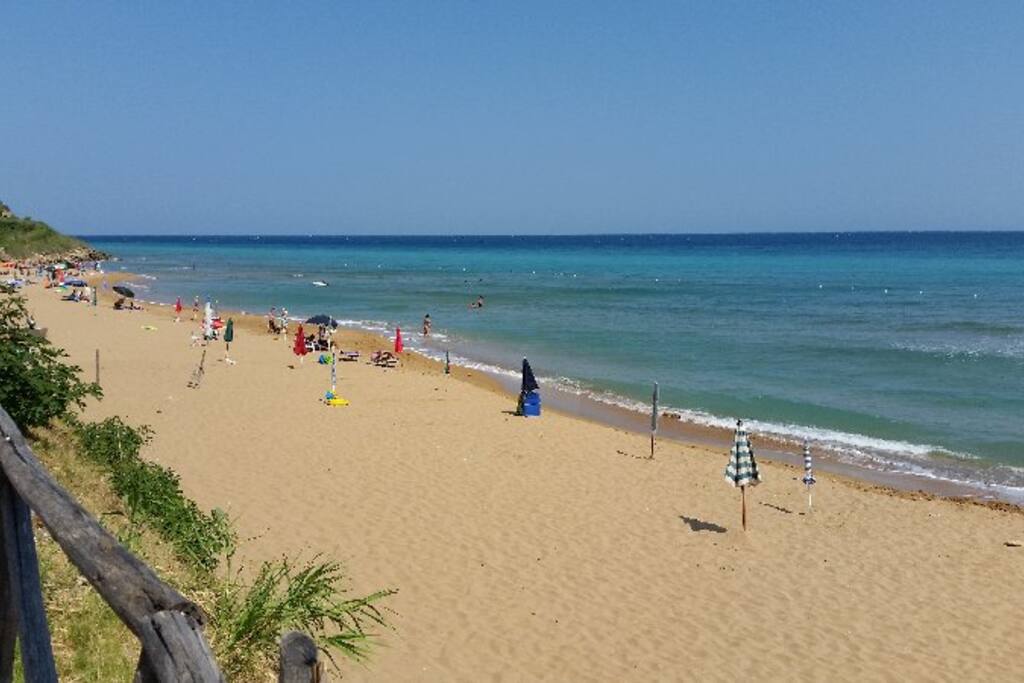 Beach 2 minutes walking!!!