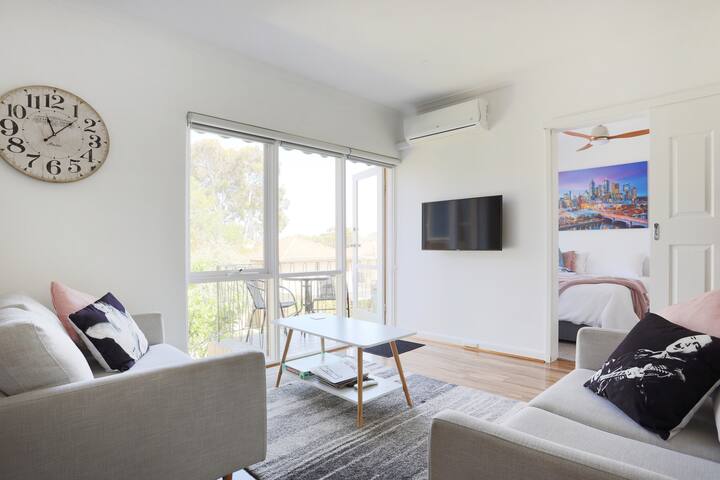 Leafy Green Glen Iris Quiet 2 Bedroom Boutique Apt