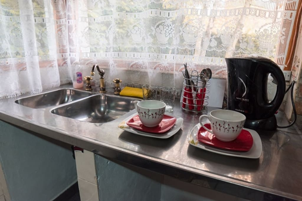 Mini Kitchenette