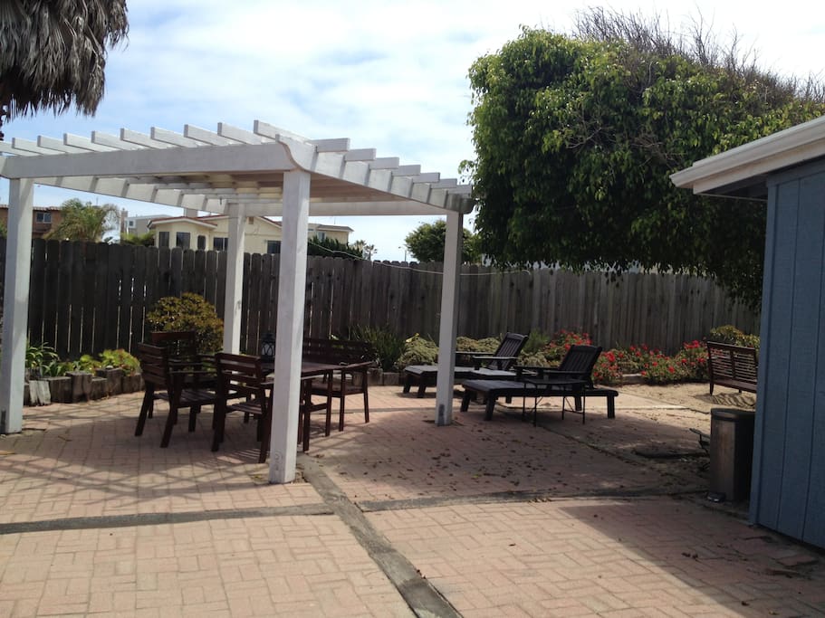 Large Back yard, unusual for this close to beach