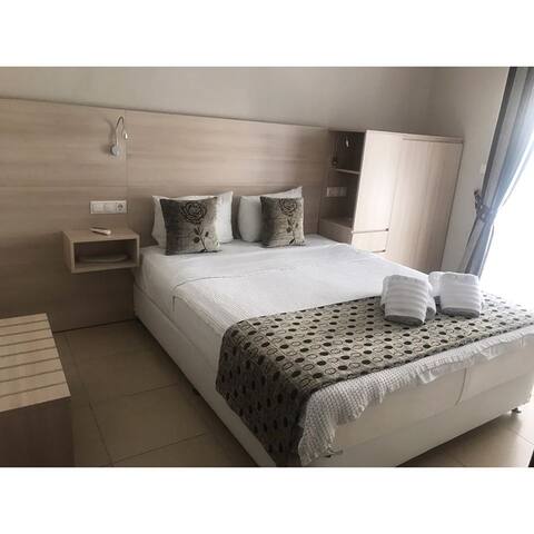 Deluxe Two-Bedroom Apartment gallery image 2