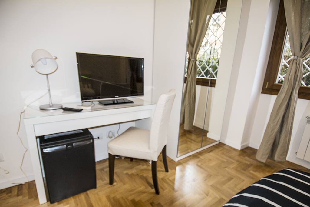 stanza Trilussa con bagno interno