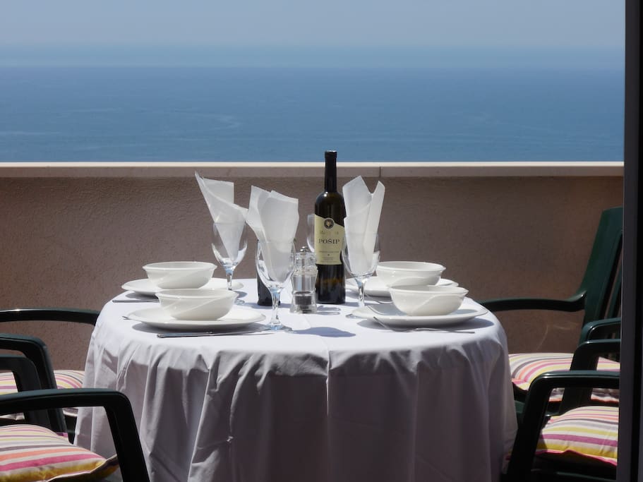 Enjoy sunshine and views on one of Villa Ravello's two interconnected spacious terraces.