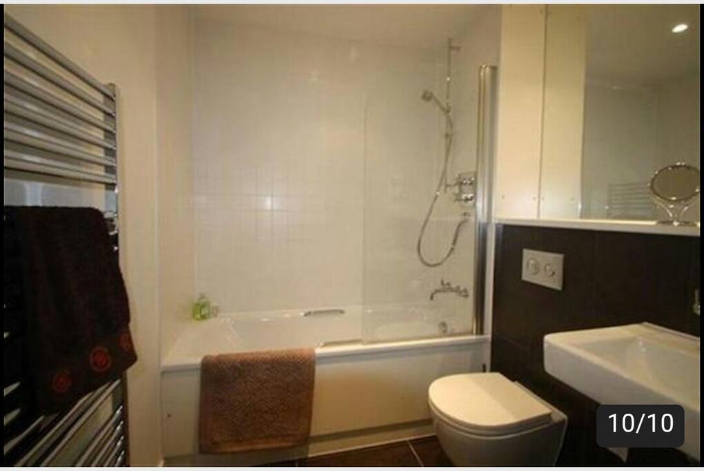 bathroom/shower