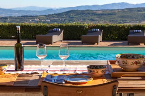 Villa in Loc. Valentine's Day Baschi, A/C