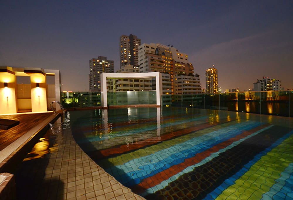 Pool (Night)