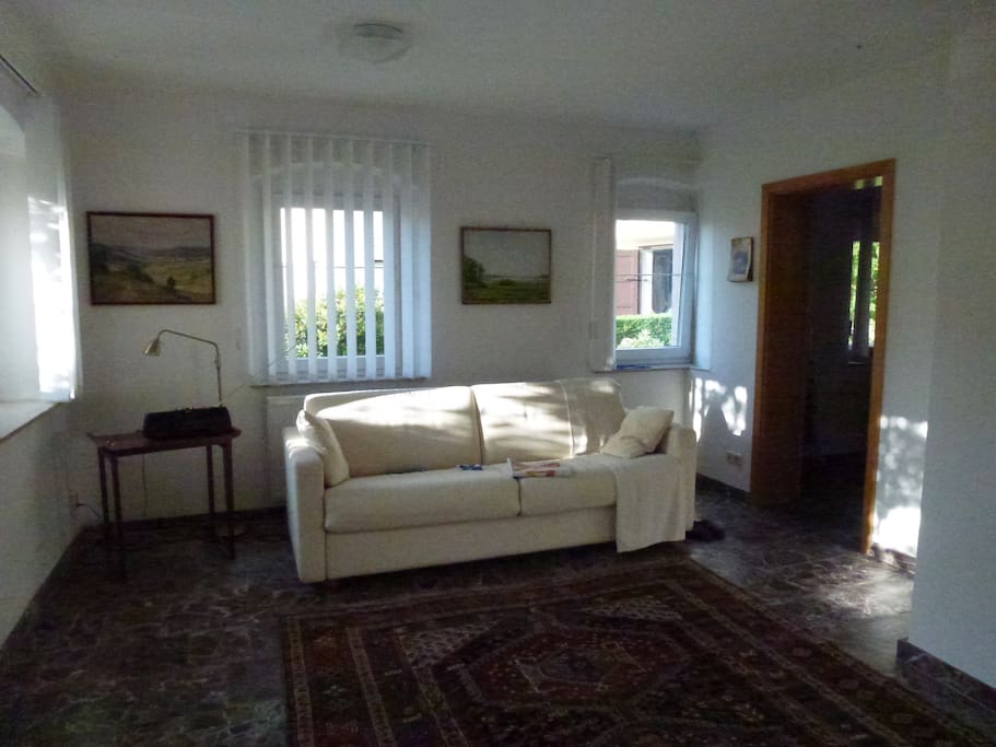 Gemälde, Teppich, Sofa, Sonne