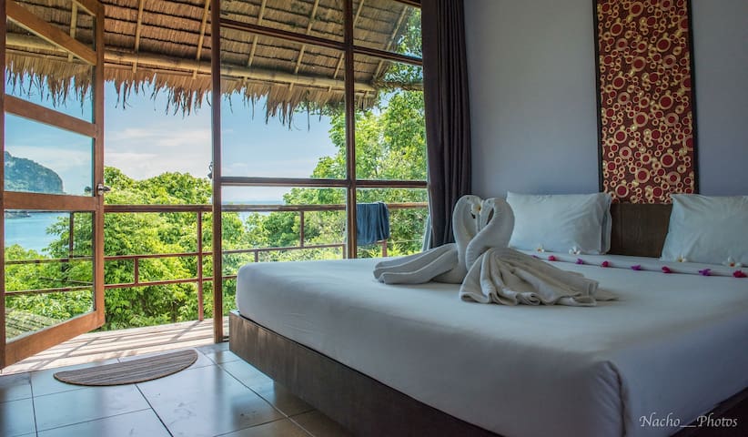 Modern Top Seaview Bungalow