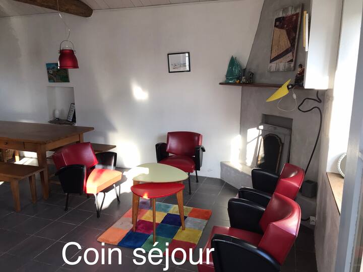 Maison Dans Le Bourg De St Sauveur. Ile D'yeu - Île d'Yeu