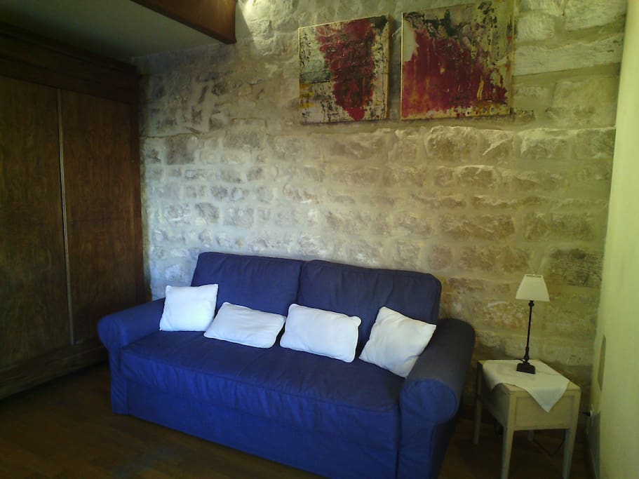 Un canapé-lit comme couchage d'appoint