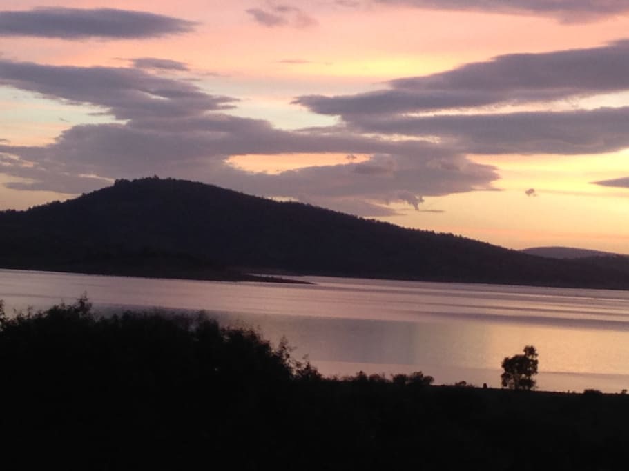 View over Lake Eucumbene