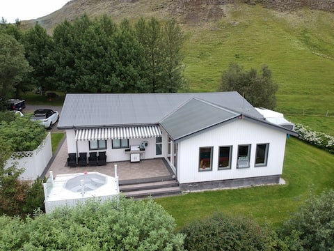 Smarahlid - Family Summer Home