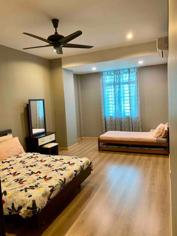 ห้องนอนใหญ่