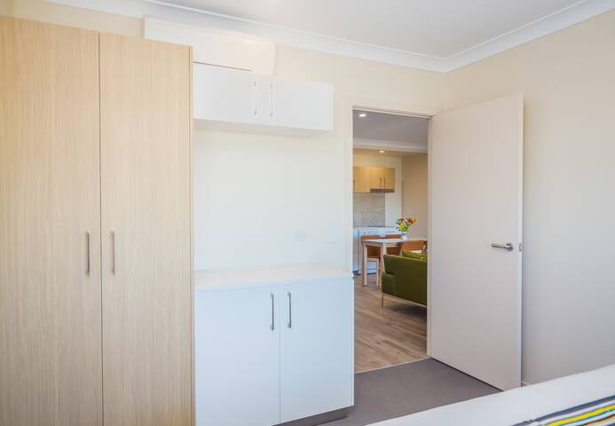 D. Stylish 2 bedroom apartment in Aparthotel gallery image 5