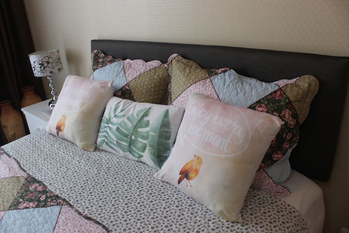 OneEastwood-Best View of C5 w/ WiFi,NO CLEANINGFEE