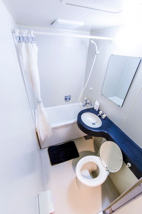 Bath/Shower Room