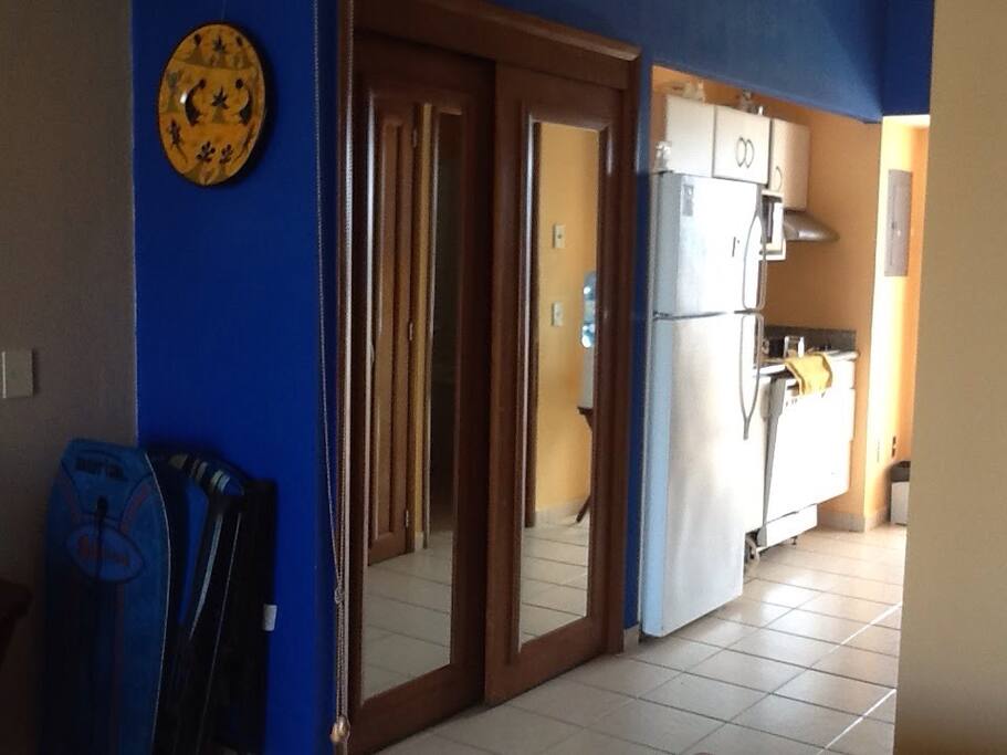 Full fridge. Dishwasher, micro, closet