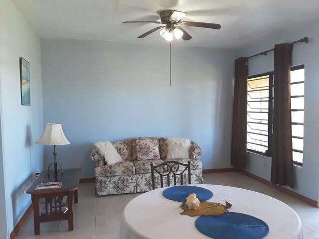Blue Room with the loving feeling.